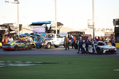 Denny Hamlin had 'no idea' he helped Kyle Larson get back on the lead lap by pitting