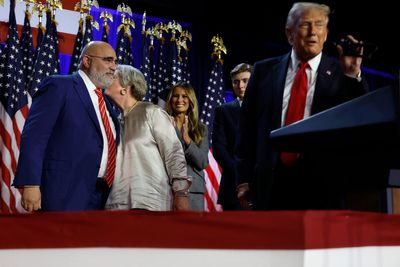 Trump threatens to ‘terminate’ close aides who also advised pro-Russia government