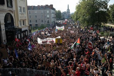 6,100 Arrests and a Teenager's Lost Hand: What France's Student Uprising Reveals About a System Under Collapse