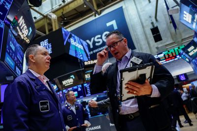 US stocks: US market ends lower, off record highs, as Treasury yields climb