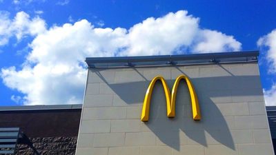 McDonald’s is accused of using an AI tool to track millions of daily transactions. Then customers find out what it allegedly does to their bill