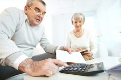 Your Dad Still Handles All the Money — Does Your Mom Know Where Everything Is?