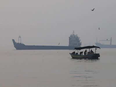 Tanker attacks in Hormuz hit highest of any week since start of US-Iran war