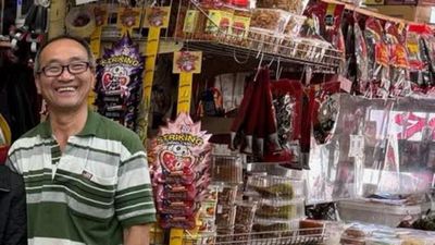 Group assault charges related to grocer's death dropped