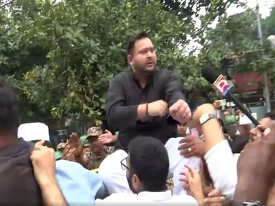 INDIA bloc leaders hold protest, demand CEC's resignation over SIR 'irregularities'