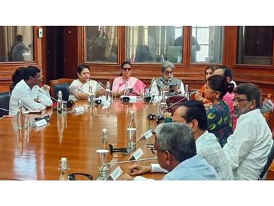 Rebel TMC MPs seek 15 more days to reply to LS notices on disqualification plea