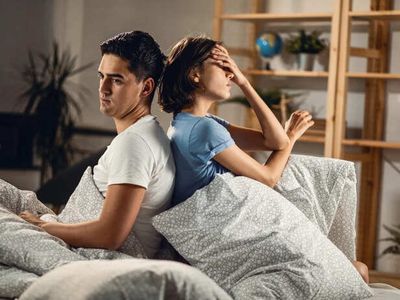 7 Quiet Signs Your Partner Is Emotionally Tired of the Relationship