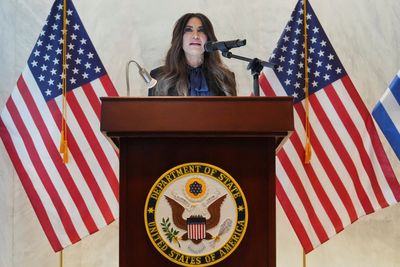 Kimberly Guilfoyle pleaded with major Trump donor to pay her $100G Amex bill: report