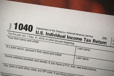 IRS tax bracket projections for 2027 — and how it will change, according to experts