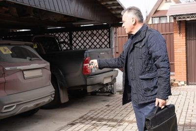 Your Second Car Barely Leaves the Driveway — Is It Time to Sell It in Retirement?