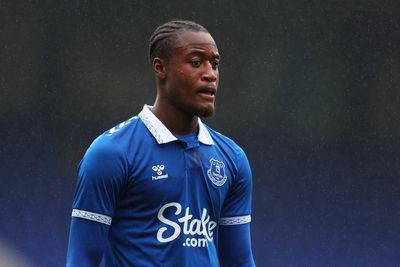 Everton striker avoids ban after admitting to betting breaches