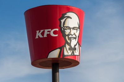 Fast Food for 4 Under $25? Here’s What You Can Actually Order at 6 Chains