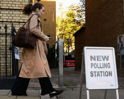 Polls close in Holborn and St Pancras byelection as Labour hopes to retain seat