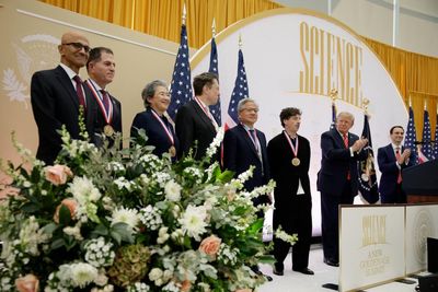 Trump hosts awards party for tech billionaires, almost as if he doesn’t care about ordinary Americans