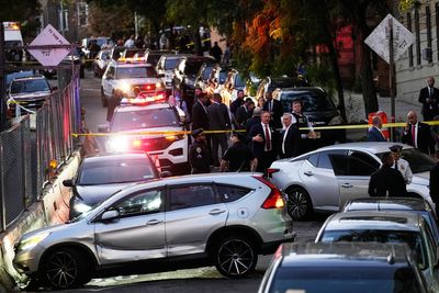 Federal agents involved in a shooting that wounds a person in New York, police say