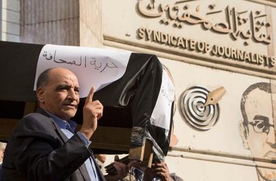 Egyptian journalists plan weekend protest over detention of six colleagues