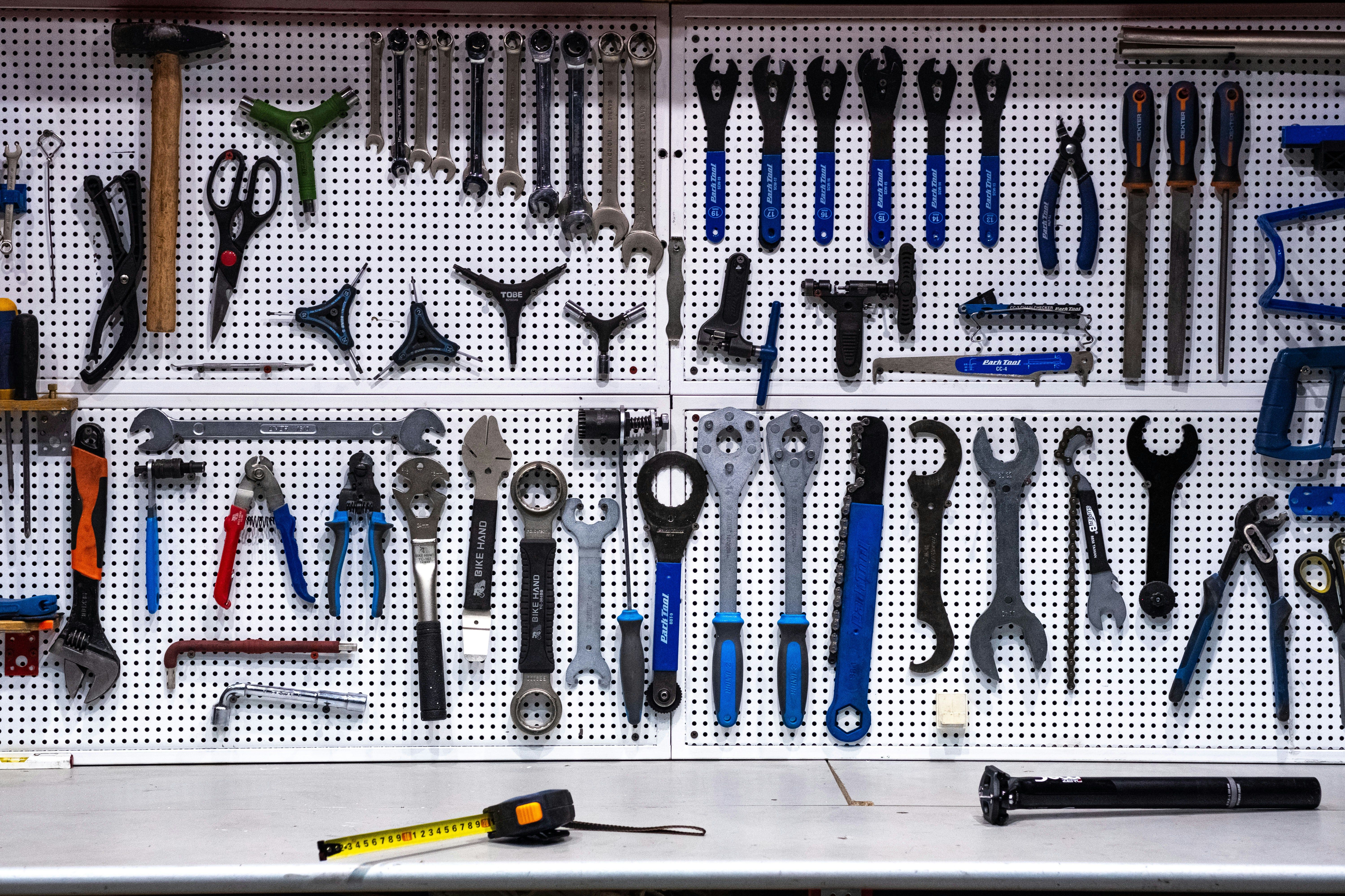 Biuilder Tools The Tools Every Homeowner Needs Before Calling a…