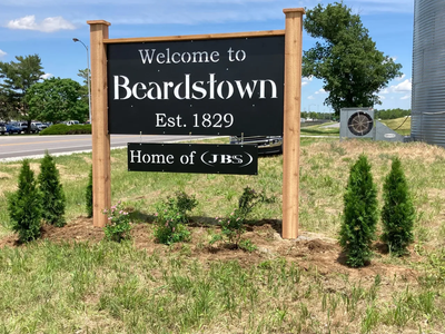 Beardstown Built a Community Through Immigrant Labor — Is It Now Facing an Existential Question?