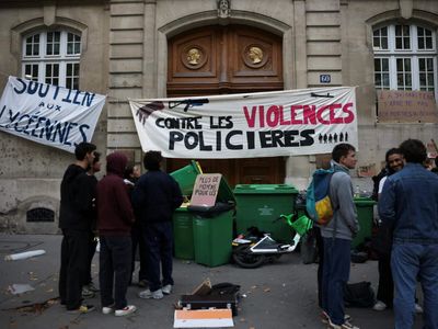 France students plan more protests, UN 'concerned' over violence