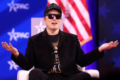 'This Will Sound Super Crazy': Elon Musk Makes a Wild Prediction About What SpaceX Could Be Worth