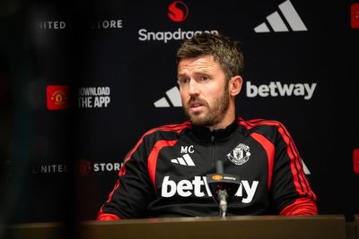 Manchester United facing injury crisis as NINE stars may miss Tottenham clash