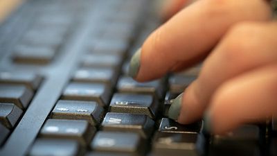 Three in four EU workers face suspicious emails and links, report finds