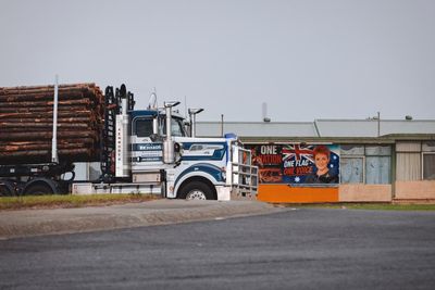 Seeing orange: Nationals under threat in regional Victoria as angry voters consider One Nation