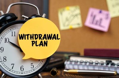 Your Paycheck Stops on Retirement Day — Which Account Should Pay the Bills First?
