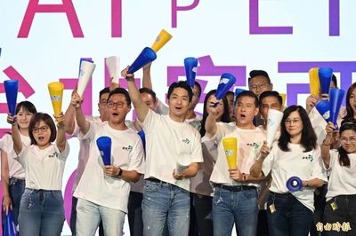 蔣萬安競選歌MV被抓包沒要授權 周軒：吃北市府豆腐？