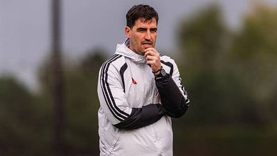 How Andoni Iraola Can Solve Liverpool’s Striker Dilemma After Alexander Isak Gut Punch