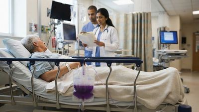 A 78-Year-Old's Purple Catheter Bag Pointed ER Doctors to a Much Bigger Crisis at Home