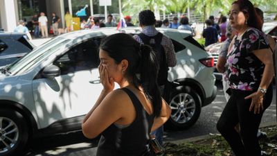 Powerful 7.6 magnitude quake shakes Panama, triggering tsunami warnings