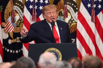 Trump rails against ‘dirty’ cities and claims Democrats canceled mob movies in meandering Columbus Day rant