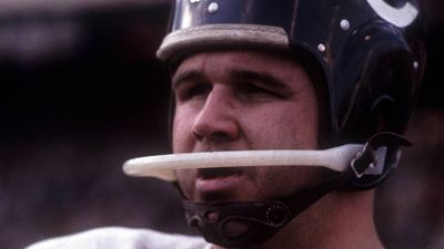 Before Mike Ditka Became an NFL Legend, He Began to Transform the Tight End Position at Pitt