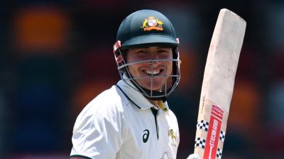 Back, up and down again: Renshaw's wild ride to No.5