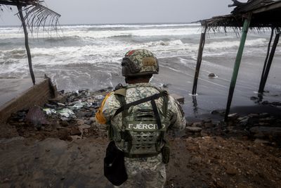 Hurricane Simón Threatens Puerto Vallarta as Flooding and Mudslides Raise Fears Along Mexico's Pacific Coast
