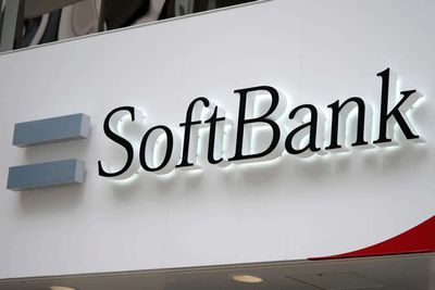 SoftBank seeks $100 billion from Gulf states for AI