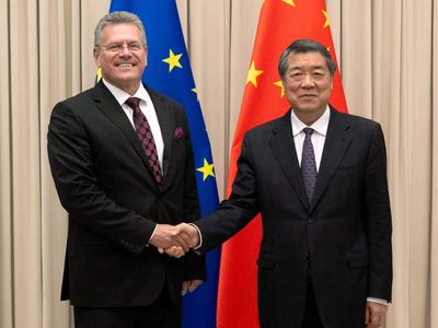EU and China strike interim trade deal that could cut Chinese hybrid exports