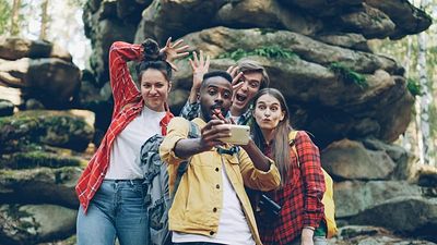 Which Europeans post the most holiday selfies? Study reveals travellers’ social media habits