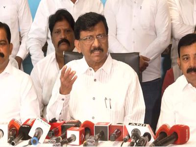 "Trains stopped, borders sealed": Sanjay Raut slams Centre over tight-security protocols against CJP protest