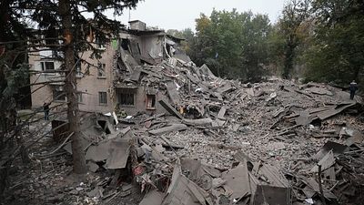 Russian strikes on Ukraine kill at least 20, including three children