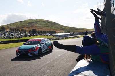 Multiple BTCC winner announces retirement