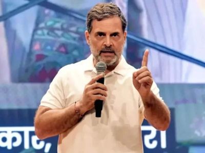 'Arrest us all, we are surrounding you': Rahul Gandhi targets PM Modi, RSS on CEC row