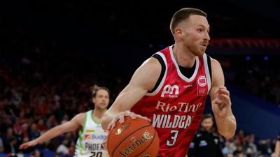 Perth cruise past NZ, make it four straight NBL wins