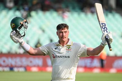 Sublime Matt Renshaw century leads Australia fightback in first Test against South Africa