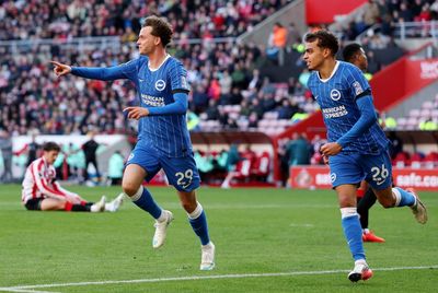 Ten-man Brighton continue fine form with battling win at Sunderland
