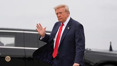 Trump says Ukraine needs new president after Zelenskyy condemns Russia fuel deal