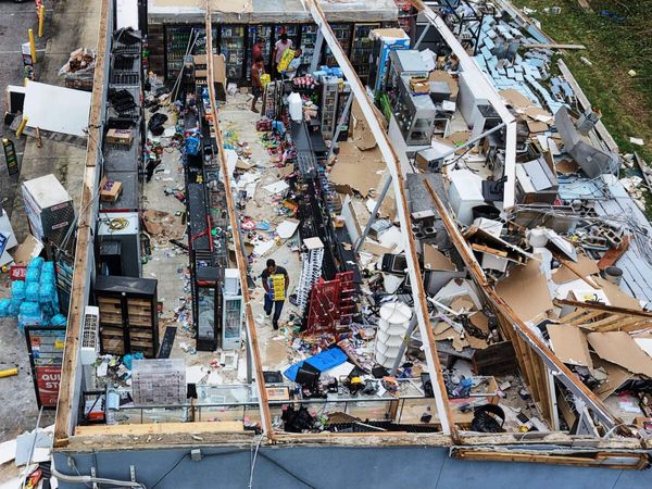 4 dead from storm as Isaias brings threat of floods across the Southeast
