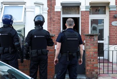 London council unanimously votes for motion to block resources in immigration raids