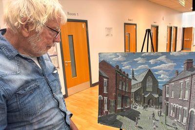‘Dirty old town’ captured on canvas for Salford centenary celebration
